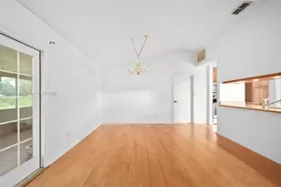 127 Blue Moon, Sebring, FL 33852 - Photo 7