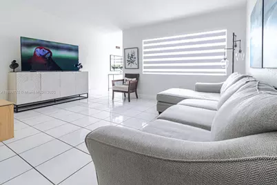 6926 NW 166th Ter #1302, Miami Lakes, FL 33014 - Photo 7