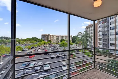 1200 Saint Charles Pl #413, Pembroke Pines, FL 33026 - Photo 21