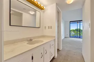 1200 St Charles Pl, Pembroke Pines, FL 33026 - Photo 17