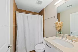 1215 NE 1st St, Fort Lauderdale, FL 33301 - Photo 25