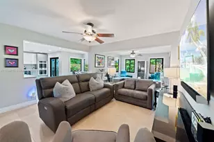 11471 SW 105th Terrace, Miami, FL 33176 - Photo 5