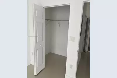 885 E 1st Ave #308, Hialeah, FL 33010 - Photo 9