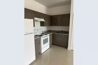 885 E 1st Ave #308, Hialeah, FL 33010 - Photo 3