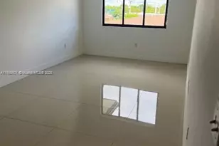 885 E 1st Ave, Hialeah, FL 33010 - Photo 5