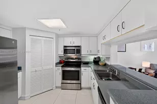 701 Brickell Key Blvd, Miami, FL 33131 - Photo 7