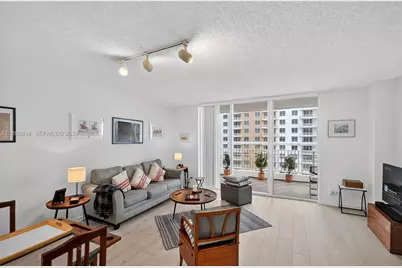 701 Brickell Key Blvd #1108, Miami, FL 33131 - Photo 5