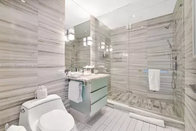 2201 Collins Ave #628, Miami Beach, FL 33139 - Photo 15