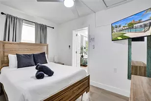 1124 NE 6th St, Hallandale Beach, FL 33009 - Photo 39