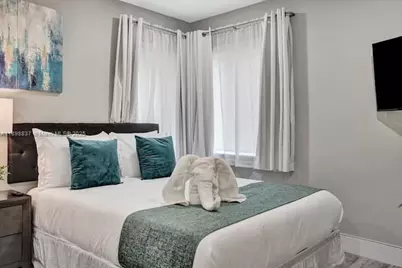 1321 S 16th Ave, Hollywood, FL 33020 - Photo 15