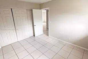 3962 Park Ln, Palm Springs, FL 33406 - Photo 9