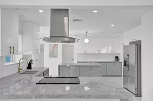 725 Harrison St, Hollywood, FL 33019 - Photo 9