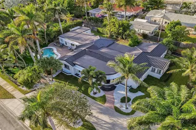 725 Harrison St, Hollywood, FL 33019 - Photo 1