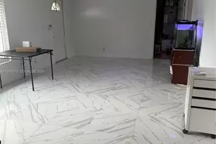 126 Sunflower Cir, Royal Palm Beach, FL 33411 - Photo 7