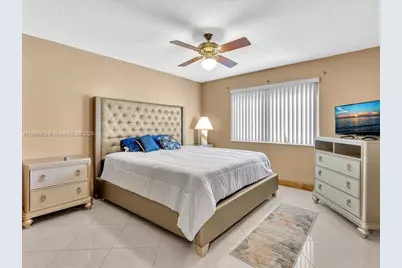 1300 SW 32nd St, Fort Lauderdale, FL 33315 - Photo 43