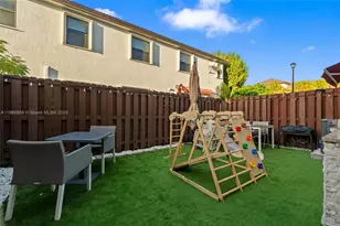 11255 NW 88th St, Doral, FL 33178 - Photo 21