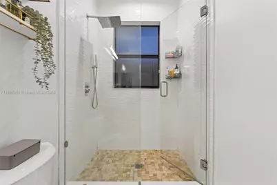 11255 NW 88th St, Doral, FL 33178 - Photo 29