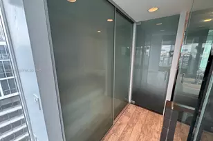 1040 Biscayne Blvd, Miami, FL 33132 - Photo 17