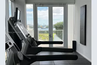 1040 Biscayne Blvd #1106, Miami, FL 33132 - Photo 35