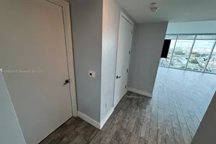 1040 Biscayne Blvd, Miami, FL 33132 - Photo 7