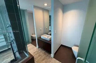 1040 Biscayne Blvd, Miami, FL 33132 - Photo 15