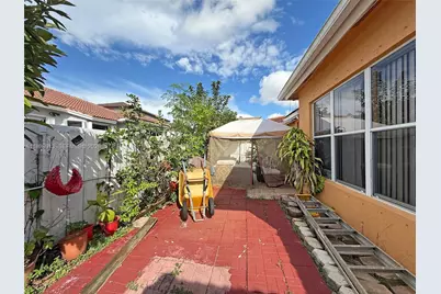 13463 SW 27th St, Miramar, FL 33027 - Photo 35