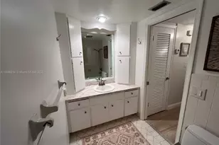 3050 NE 48th St, Fort Lauderdale, FL 33308 - Photo 11