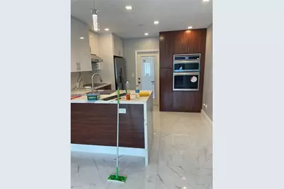 1230 NE 148th St, Miami, FL 33161 - Photo 3