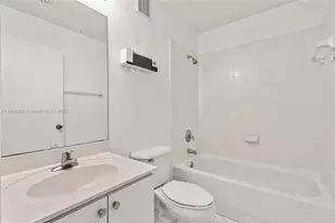 985 NE 34th Ave, Homestead, FL 33033 - Photo 13