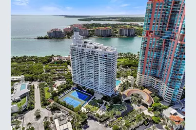 400 S Pointe Dr #910, Miami Beach, FL 33139 - Photo 41