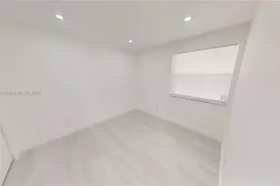 20230 NE 3rd Ct, Miami, FL 33179 - Photo 31