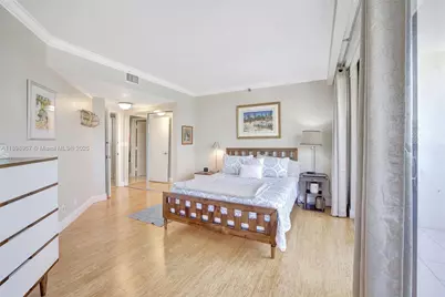1000 Island Blvd #302, Aventura, FL 33160 - Photo 25