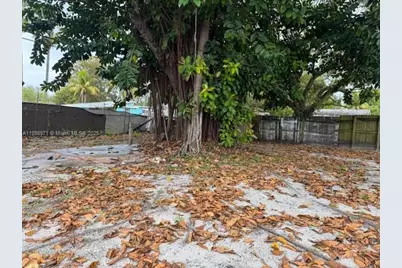 107 Allen Rd, West Park, FL 33023 - Photo 13