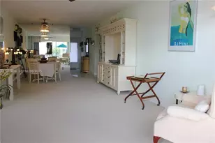 2500 Diana Dr, Hallandale Beach, FL 33009 - Photo 5