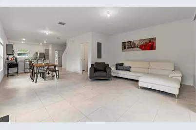 377 NE 1st Dr, Florida City, FL 33034 - Photo 17