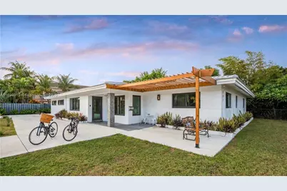 201 NE 26th Ave, Pompano Beach, FL 33062 - Photo 1