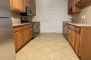 1753 NE 18th St, Fort Lauderdale, FL 33305 - Photo 3