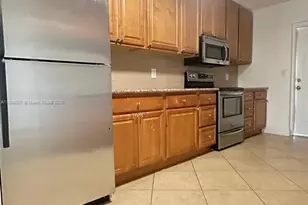 1753 NE 18th St, Fort Lauderdale, FL 33305 - Photo 5