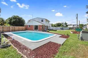 917 Orange Dr, Lake Park, FL 33403 - Photo 27