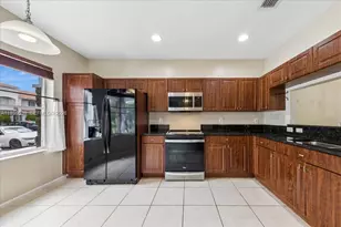 2560 SW 83rd Ave, Miramar, FL 33025 - Photo 5