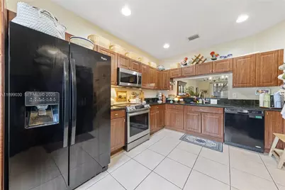 2560 SW 83rd Ave #107, Miramar, FL 33025 - Photo 9