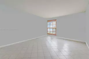 17620 Atlantic Blvd, Sunny Isles Beach, FL 33160 - Photo 11