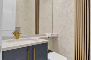 8317 Essex Country Clb Dr, Boca Raton, FL 33434 - Photo 5