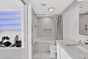 2425 Presidential Way, West Palm Beach, FL 33401 - Photo 41