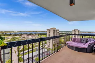 2425 Presidential Way, West Palm Beach, FL 33401 - Photo 19