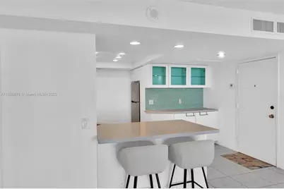 2425 Presidential Way #2003, West Palm Beach, FL 33401 - Photo 9