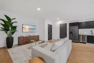 398 NE 5th St, Miami, FL 33132 - Photo 7