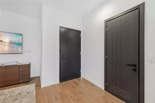 398 NE 5th St, Miami, FL 33132 - Photo 3