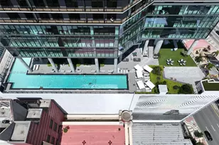 398 NE 5th St, Miami, FL 33132 - Photo 33