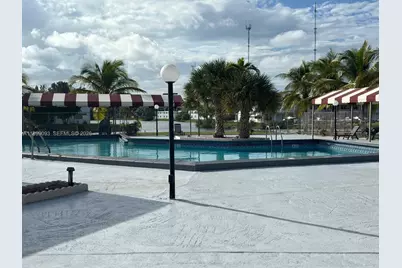 20320 NE 2nd Ave #7, Miami Gardens, FL 33179 - Photo 3